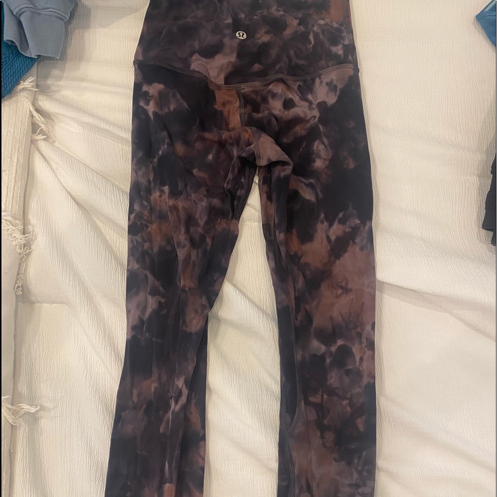 🚫SOLD🚫Lululemon Pink & Black Diamond Dye Align Pant 25” Size 2!